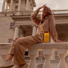 moex CitySling iPhone 11 Pro Max Handytasche zum Umhängen – Produktbild 5