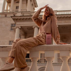 moex CitySling Google Pixel 6 Handytasche zum Umhängen – Produktbild 5