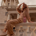 moex CitySling Samsung Galaxy A17 5G Handytasche zum Umhängen – Weiteres Produktbild 5