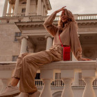 moex CitySling Samsung Galaxy S8 Plus Handytasche zum Umhängen – Weiteres Produktbild 5