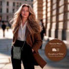 moex Handytasche zum Umhängen für Damen aus Leder – Classic Sling – Weiteres Produktbild 3