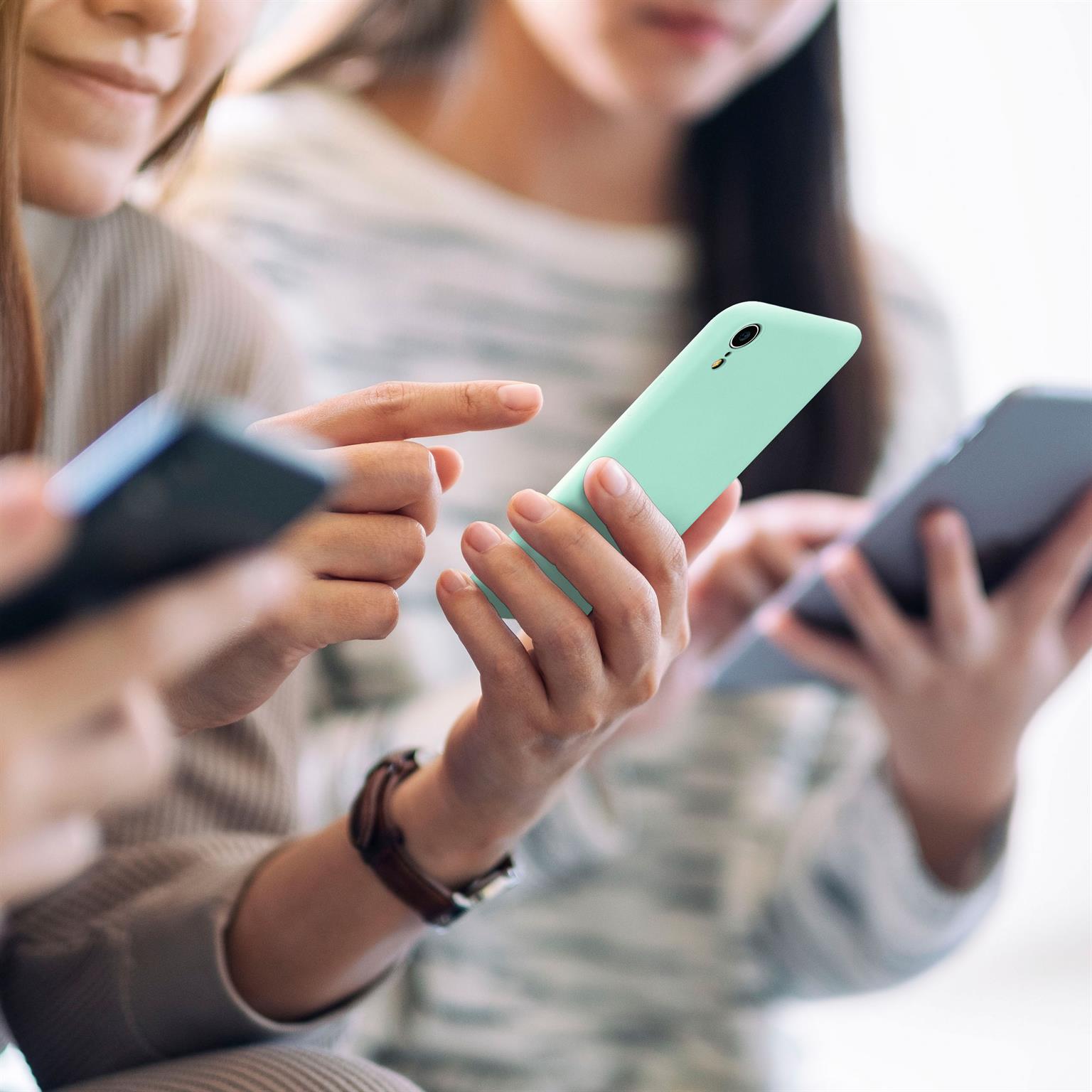 ONEFLOW Soft Case iPhone XR mit Kameraschutz – Weiteres Produktbild 6
