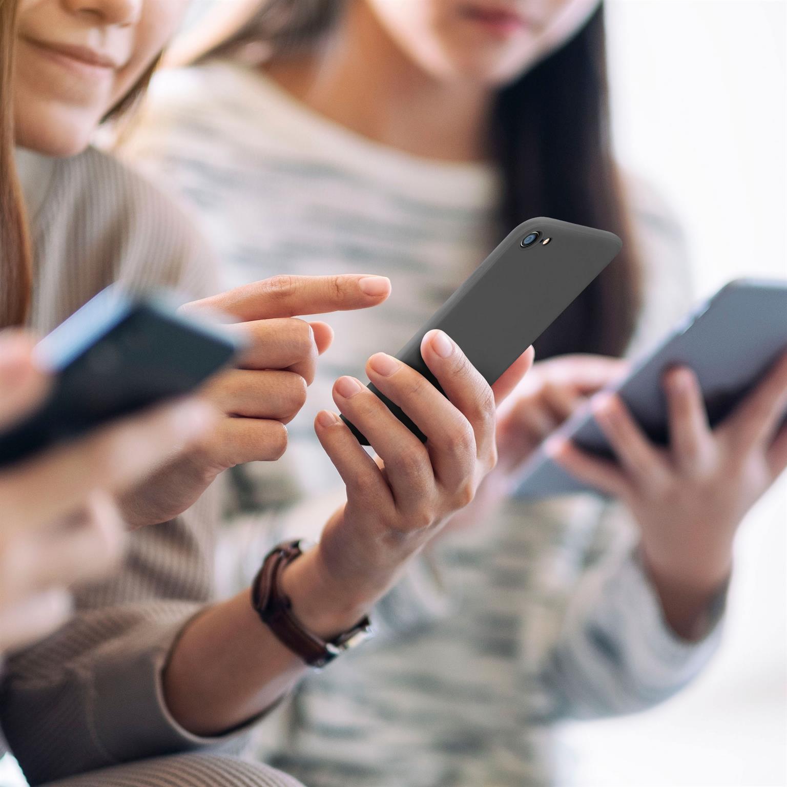 ONEFLOW Soft Case iPhone SE (2020) mit Kameraschutz – Weiteres Produktbild 6 ONEFLOW Soft Case iPhone SE (2020) mit Kameraschutz – Weiteres Produktbild 6