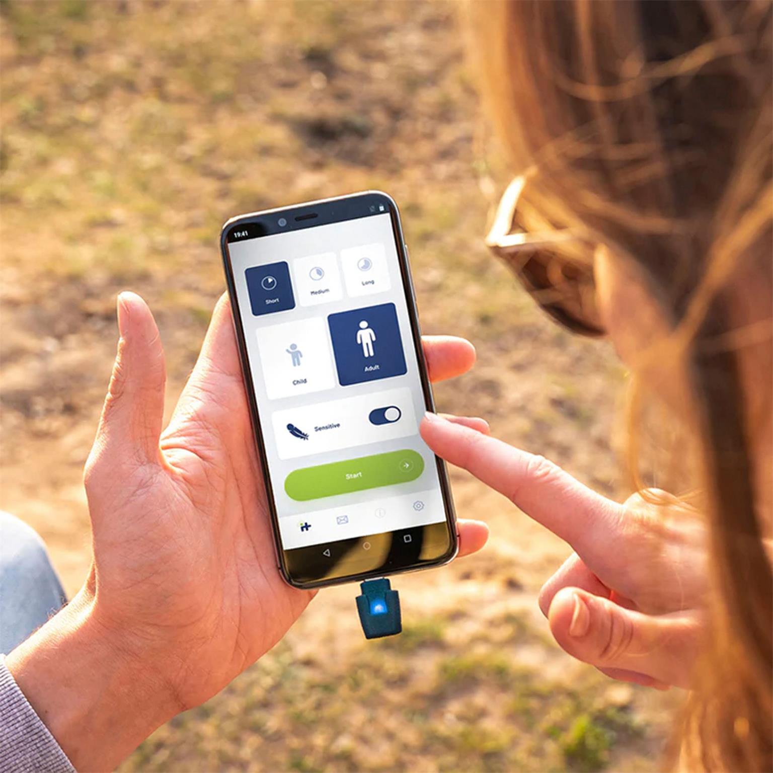 heat it Elektronischer Stichheiler – Juckreizlinderung bei Insektenstichen für iPhone 5 - 14 und iPad, Lightning – Weiteres Produktbild 2
