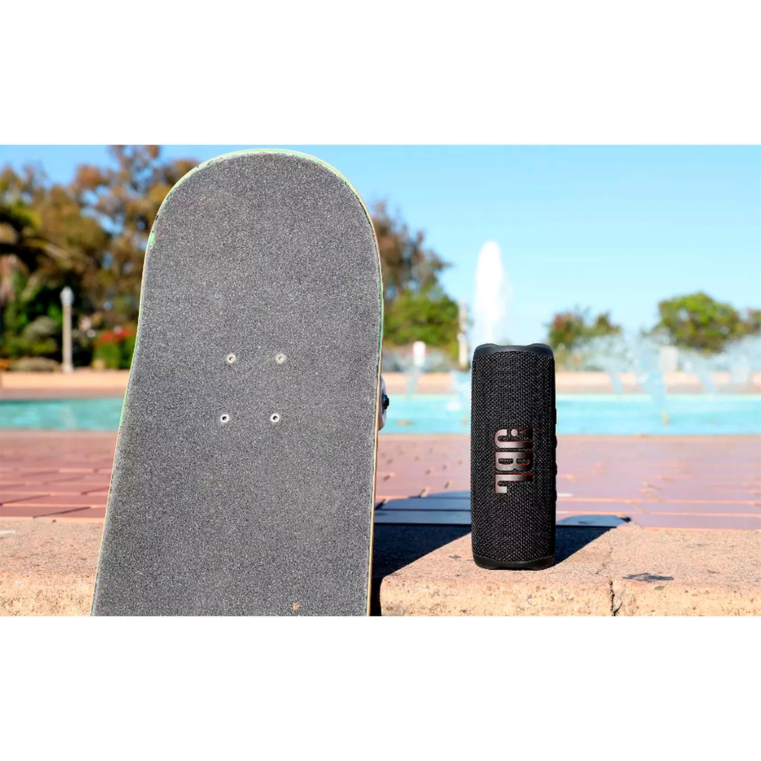 JBL Flip 6 – Bluetooth Lautsprecher, wasserdicht, Outdoor-Nutzung, 12h Akkulaufzeit, 2-Wege-Soundsystem – Weiteres Produktbild 7