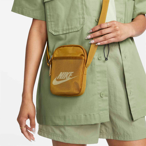 Nike Heritage Crossbody Bag – Leichte Freizeit Umhängetasche mit vielen Taschen, für den Alltag – Weiteres Produktbild 6