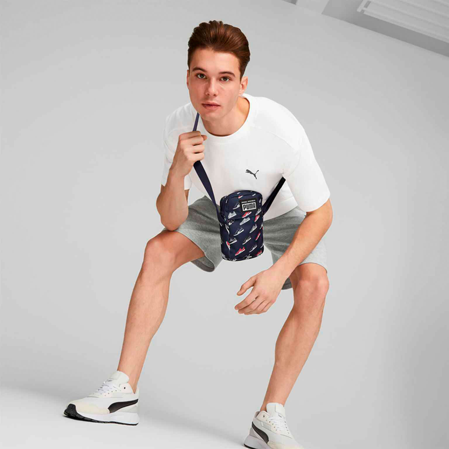 Puma Academy Portable – Sportliche Umhängetasche, Hauptfach mit Reißverschluss und Fronttasche – Weiteres Produktbild 3