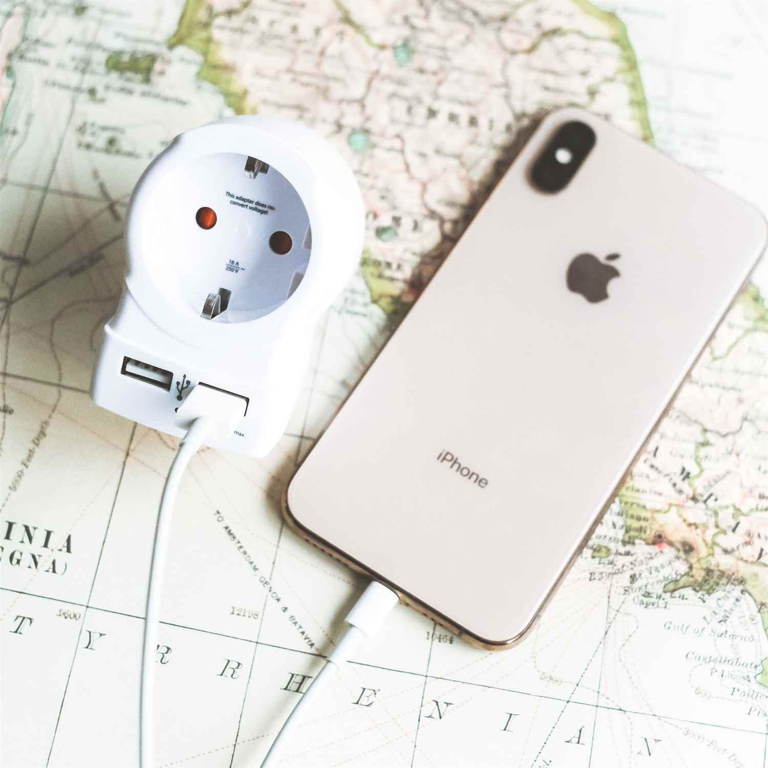 SKROSS Reiseadapter – Europa auf UK (Typ G) für Smartphones und andere Geräte, Länderreise-Serie, mit 2x USB – Weiteres Produktbild 6 SKROSS Reiseadapter – Europa auf UK (Typ G) für Smartphones und andere Geräte, Länderreise-Serie, mit 2x USB – Weiteres Produktbild 6