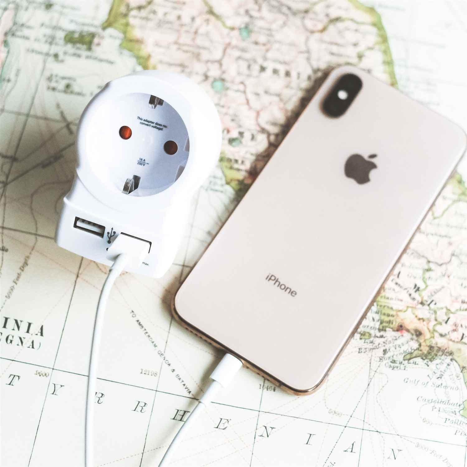 SKROSS Reiseadapter – Europa auf USA (Typ B) für Smartphones und andere Geräte, Länderreise-Serie, mit 2x USB – Weiteres Produktbild 5
