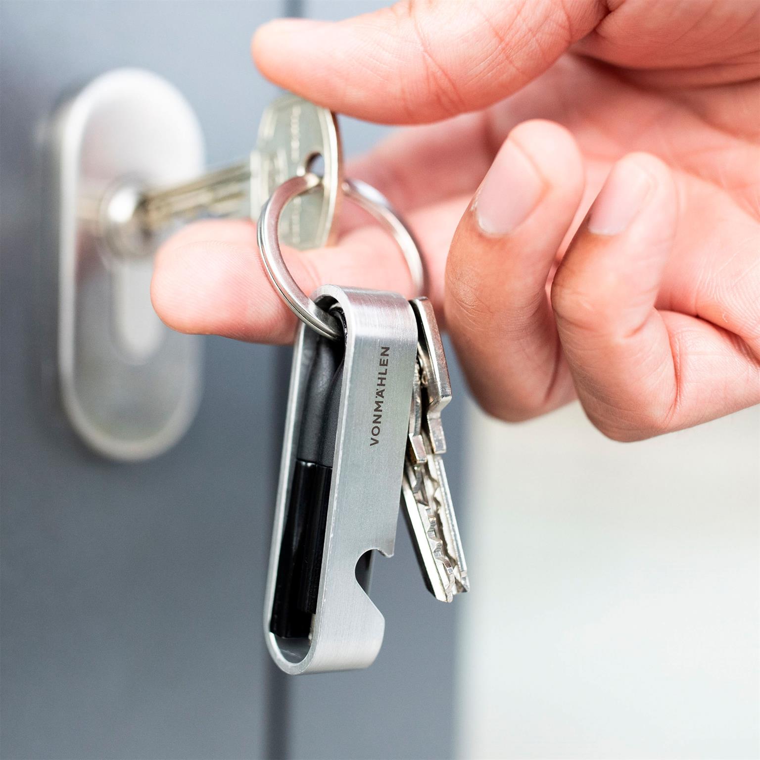 Vonmählen High Six – Das kompakte 6in1 Schnellladekabel als Schlüsselanhänger und Flaschenöffner – Weiteres Produktbild 7 Vonmählen High Six – Das kompakte 6in1 Schnellladekabel als Schlüsselanhänger und Flaschenöffner – Weiteres Produktbild 7