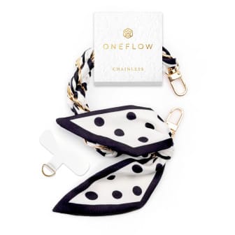 ONEFLOW CHAINLESS Silk Liaison Universeller Handyanhänger mit eingeflochtenem Seidentuch – Dot Noir ONEFLOW CHAINLESS Silk Liaison Universeller Handyanhänger mit eingeflochtenem Seidentuch – Dot Noir